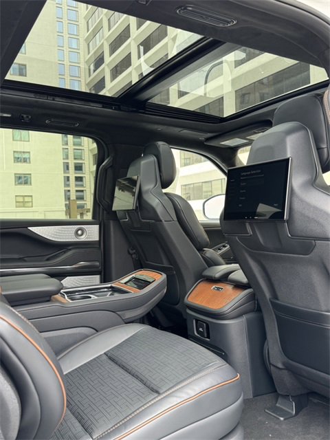 New 2025 Lincoln Navigator Black Label image 9