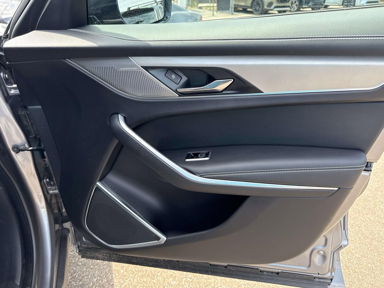 Used 2025 Jaguar F-PACE R-Dynamic S image 13