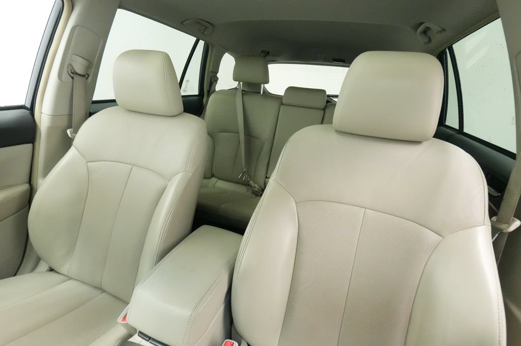 Used 2012 Subaru Outback 2.5i Limited w/ Moonroof Pkg AWD/4WD image 13