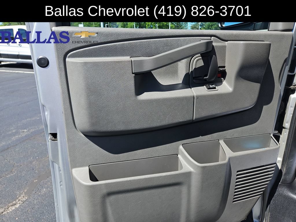 Certified 2018 Chevrolet Express 3500 LT w/ LT Preferred Equipment Group RWD image 23