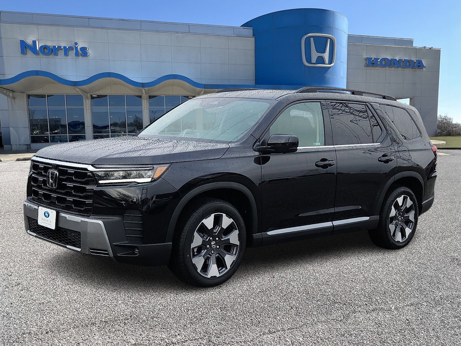 New 2026 Honda Pilot Touring image 2