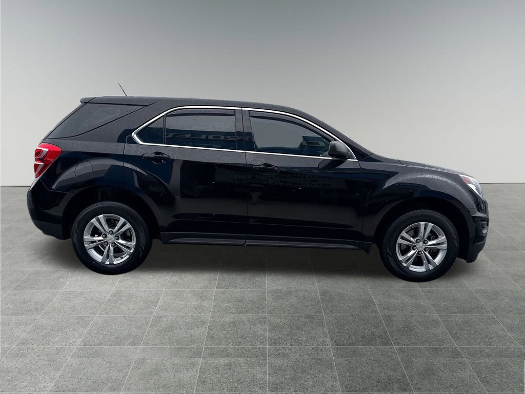 Used 2017 Chevrolet Equinox LS image 7