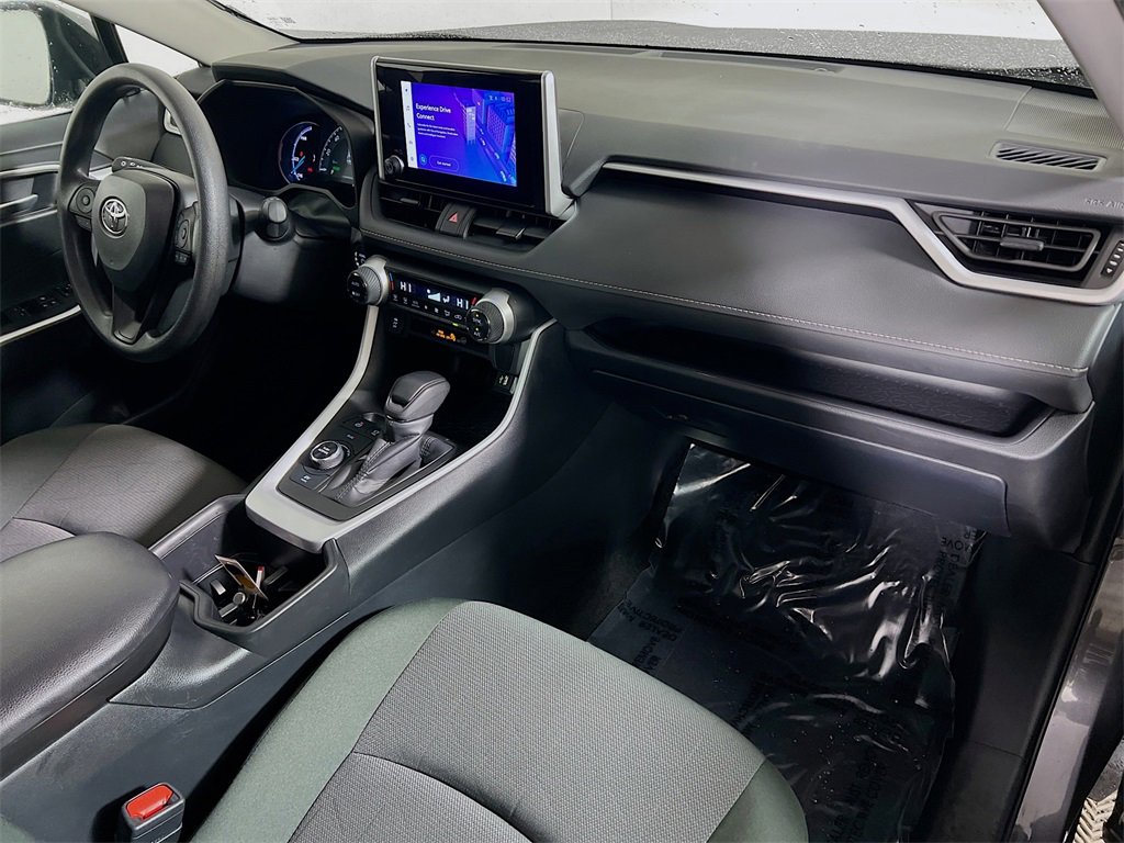 Certified 2025 Toyota RAV4 XLE image 26