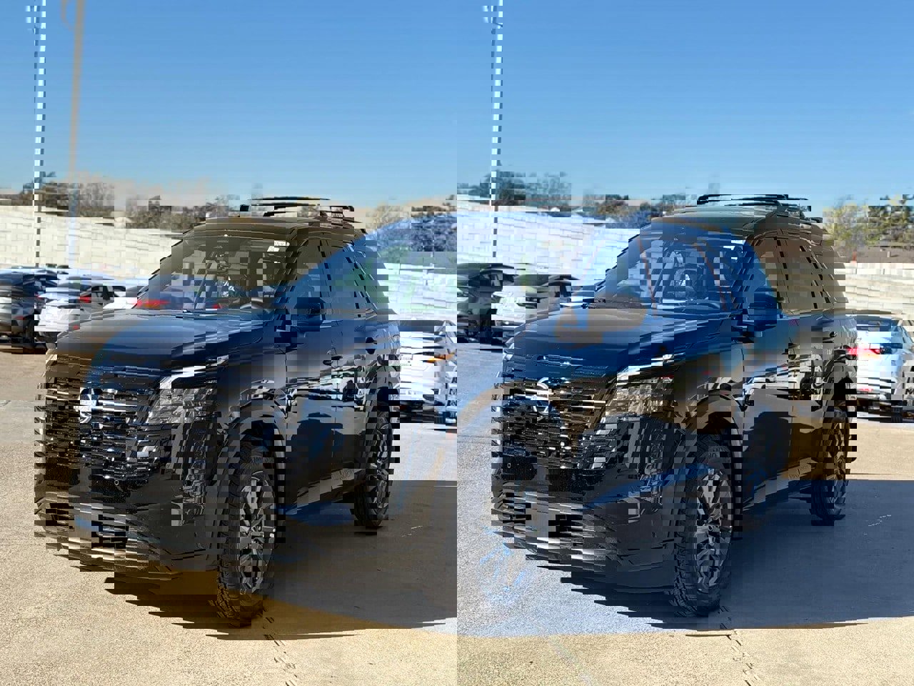 New 2026 Nissan Pathfinder SV image 4