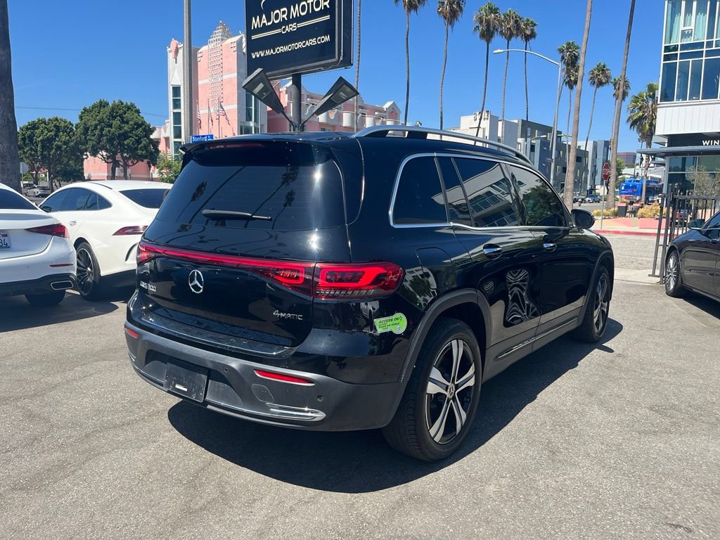 Used 2023 Mercedes-Benz EQB 300 4MATIC w/ Exclusive Package image 5