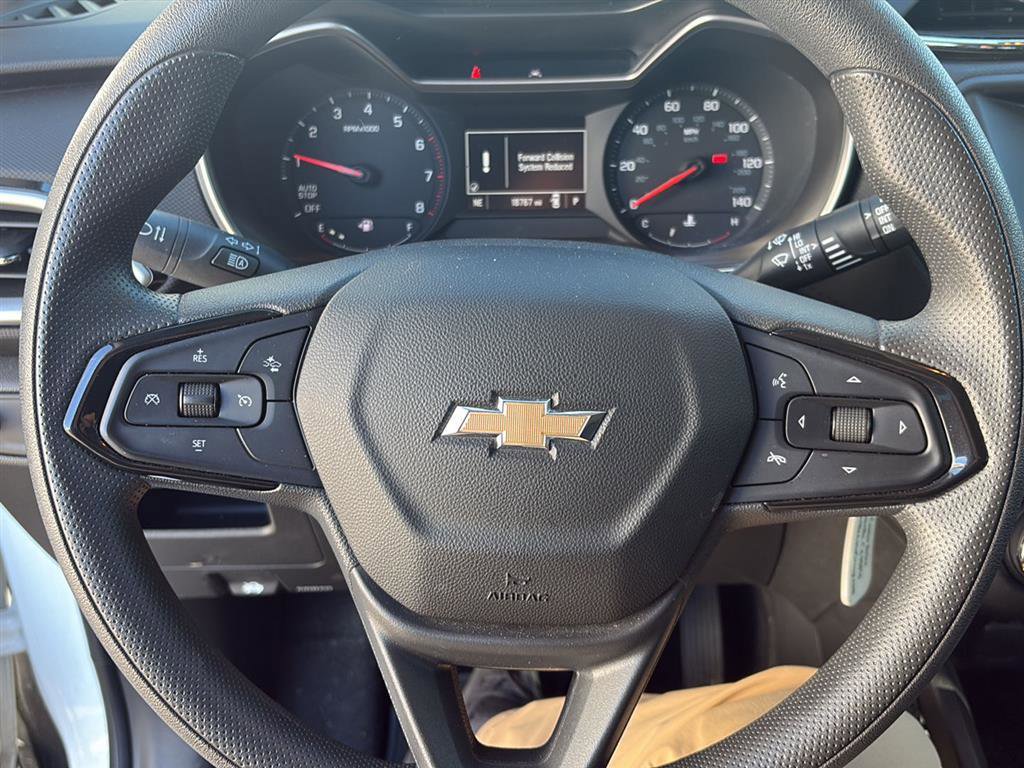 Used 2023 Chevrolet TrailBlazer LS image 10