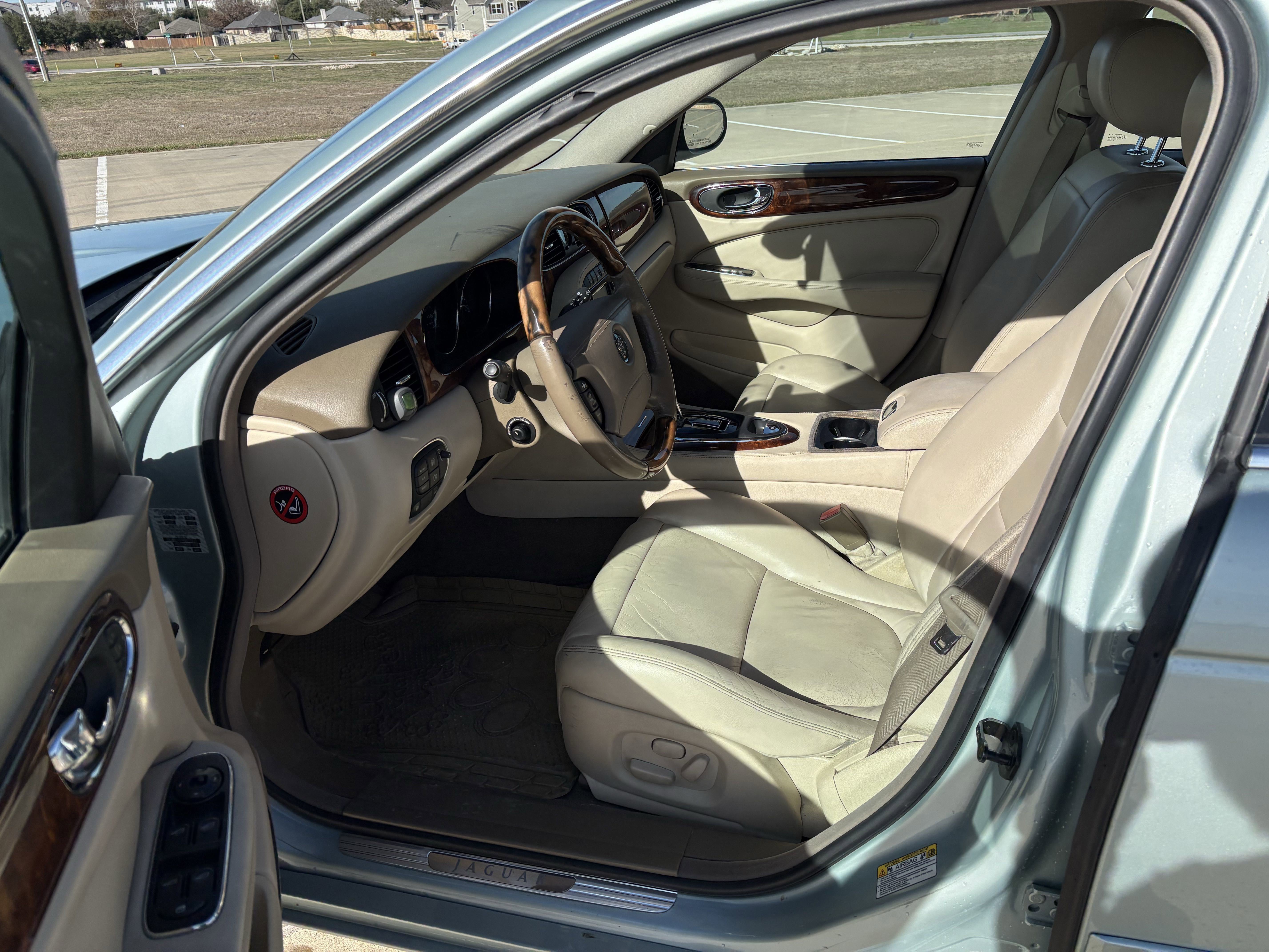 Used 2004 Jaguar XJ8 XJ8 image 11