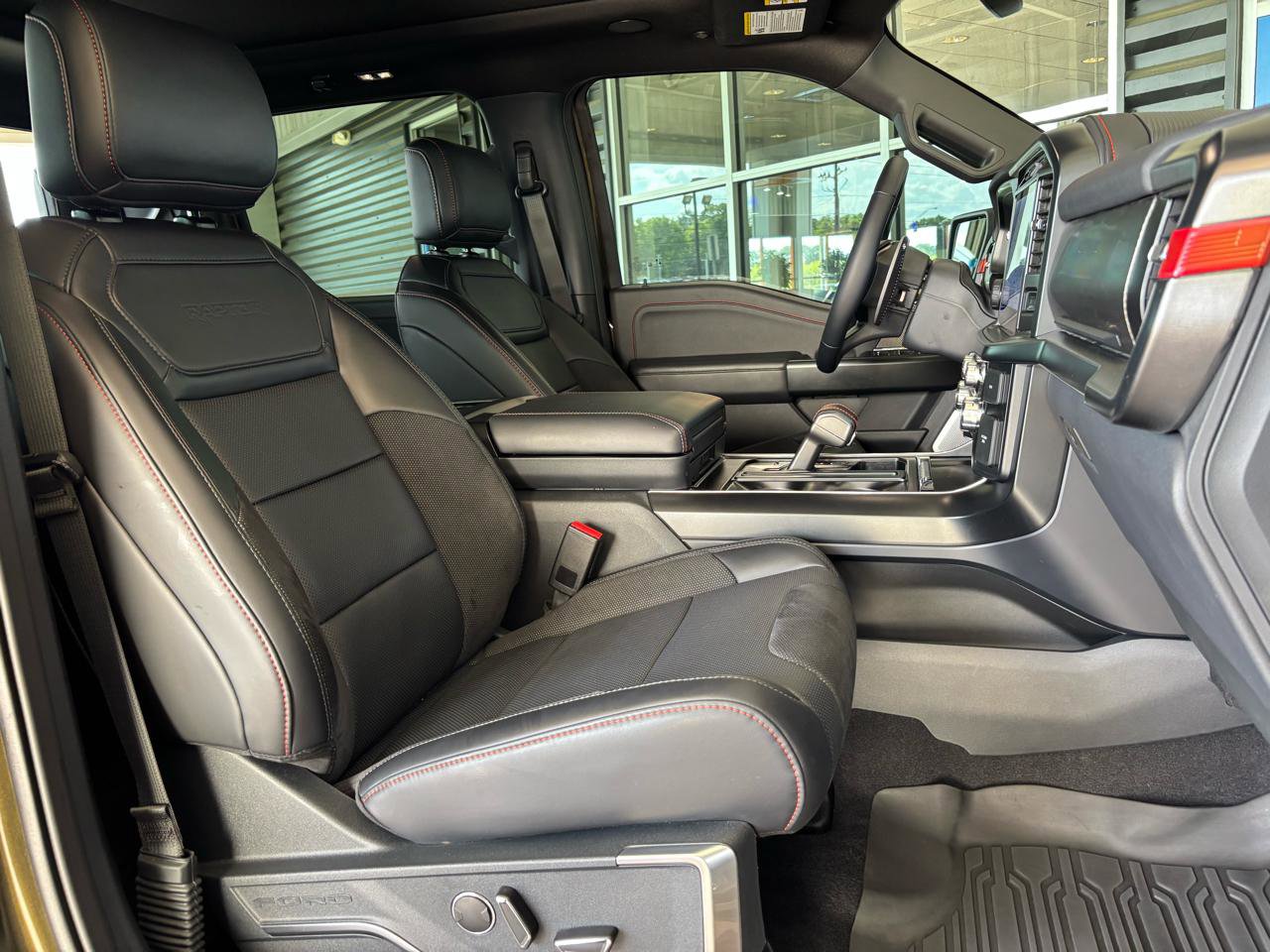Used 2025 Ford F150 Raptor image 26