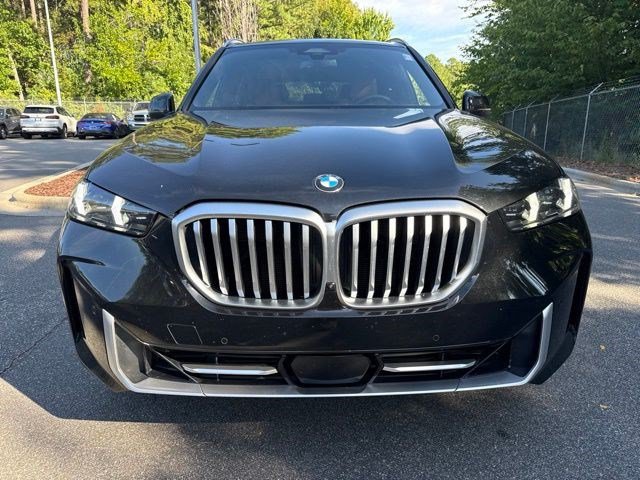 Used 2024 BMW X5 xDrive40i w/ Parking Assistance Package AWD/4WD image 10