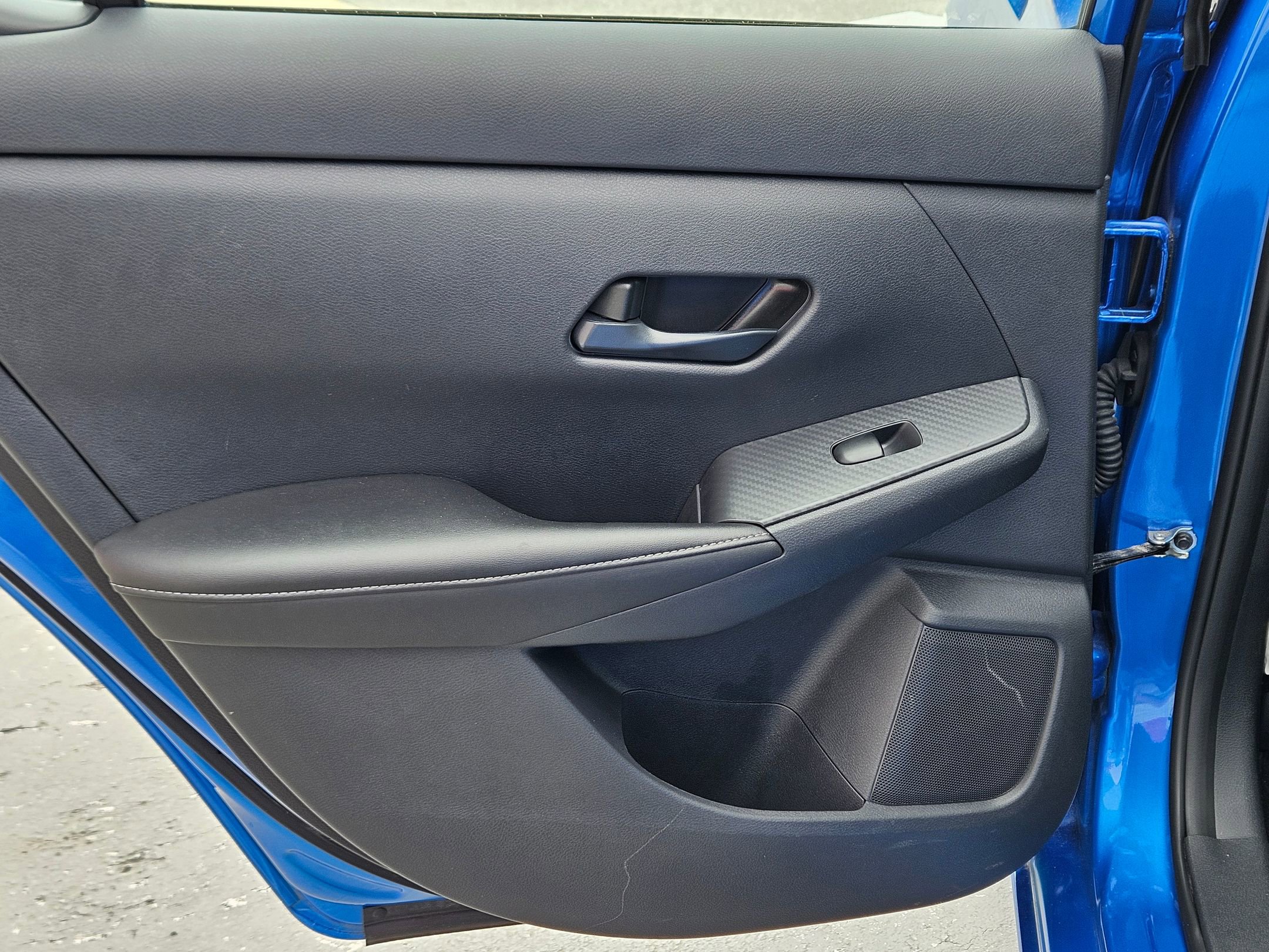 Used 2025 Nissan Sentra SV FWD image 22