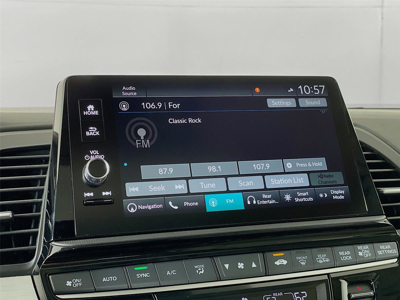 New 2026 Honda Odyssey Touring image 12