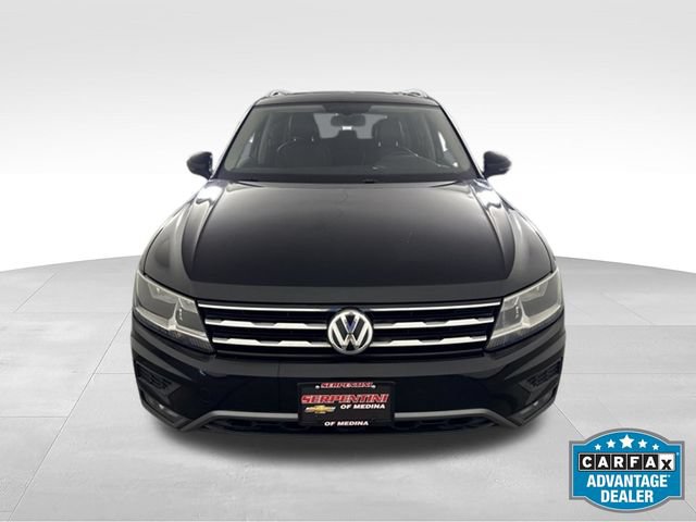 Used 2018 Volkswagen Tiguan SEL AWD/4WD image 2