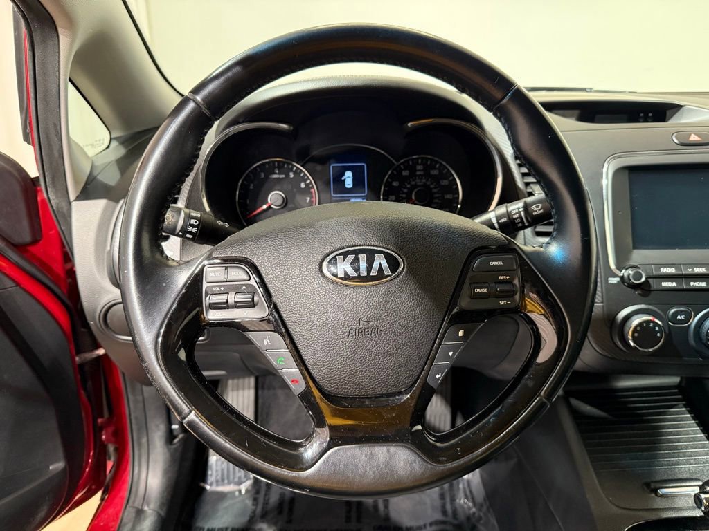 Used 2017 Kia Forte S image 20