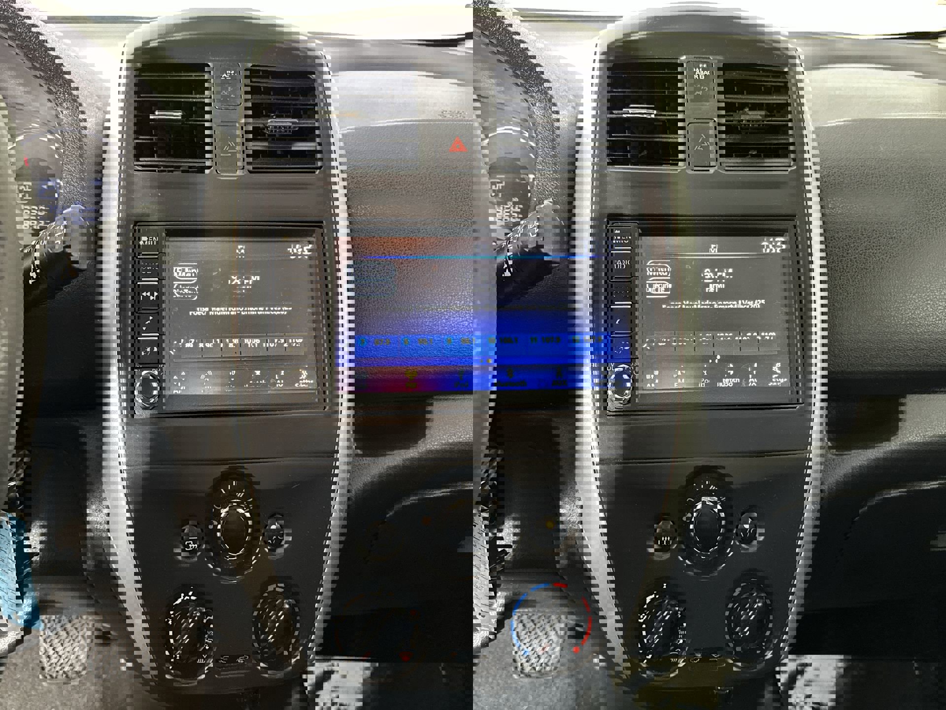 Used 2019 Nissan Versa Note SV image 25