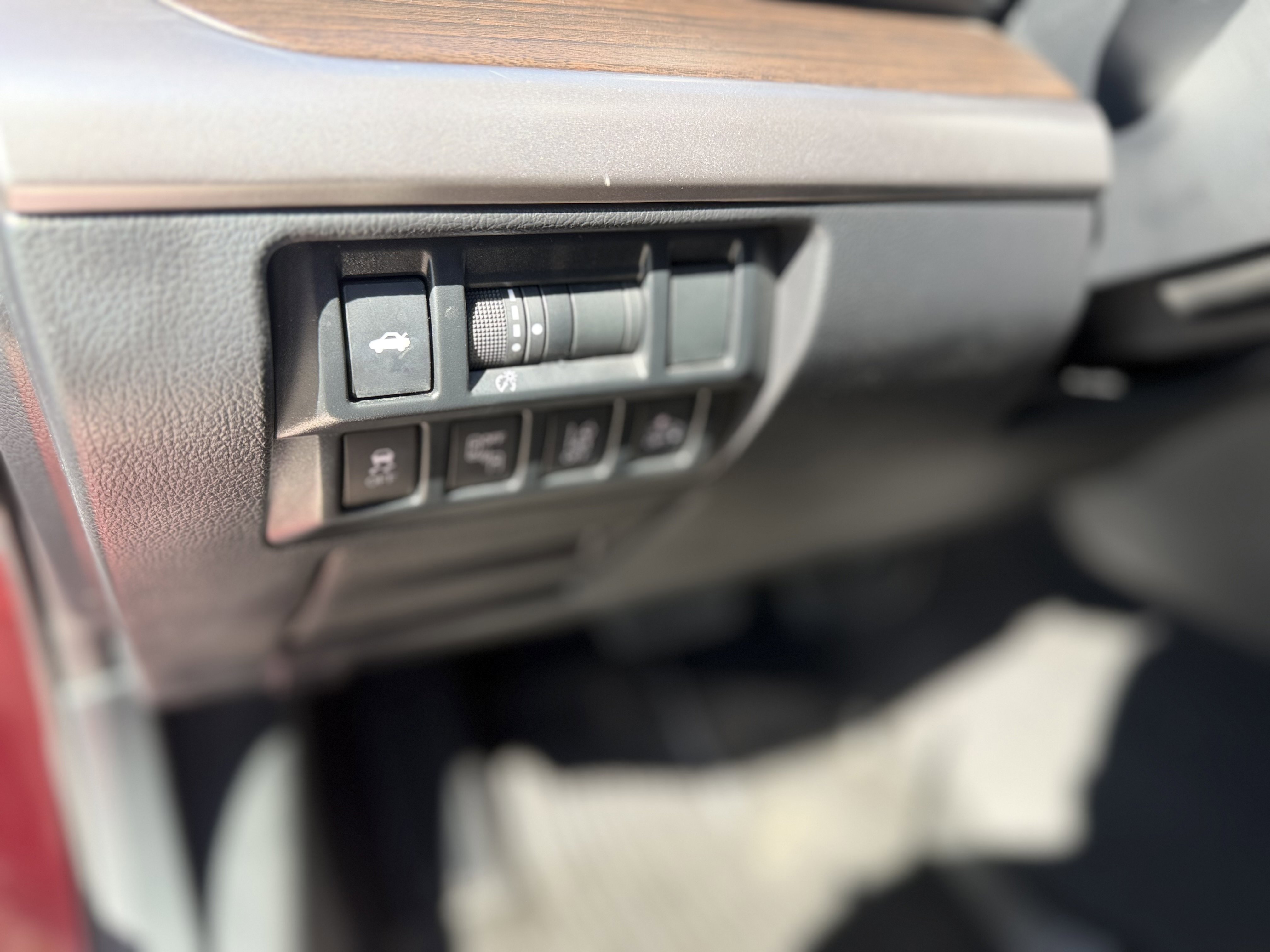 Used 2018 Subaru Legacy 2.5i Limited AWD/4WD image 14