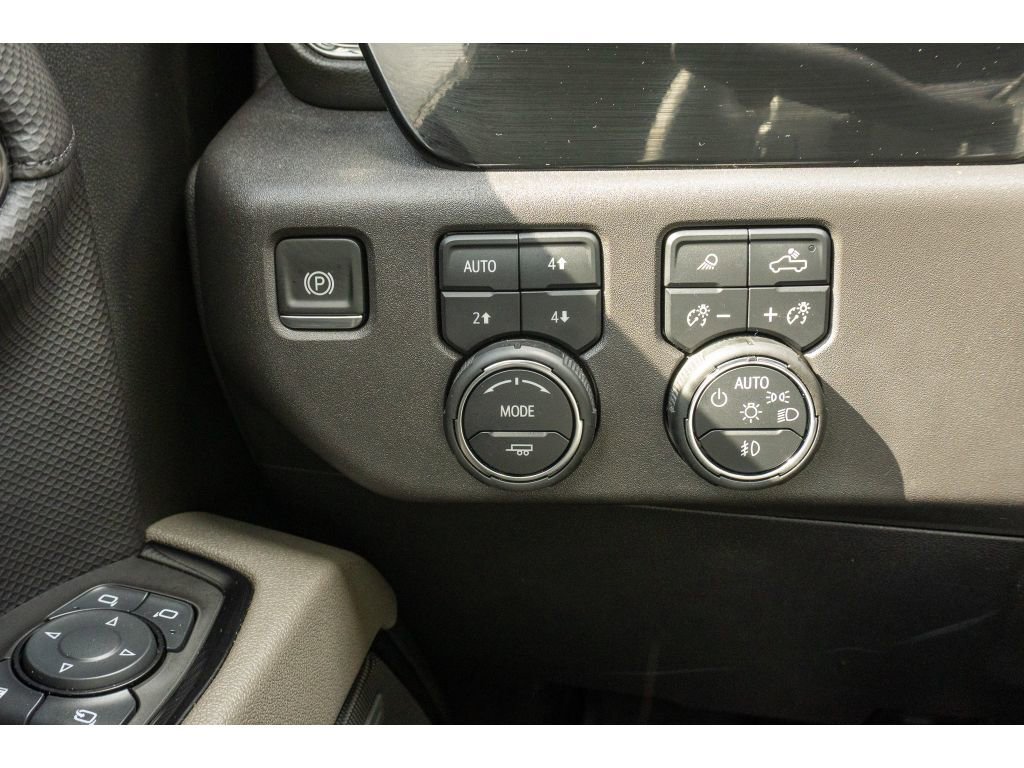 Used 2025 Chevrolet Silverado 1500 ZR2 AWD/4WD image 26