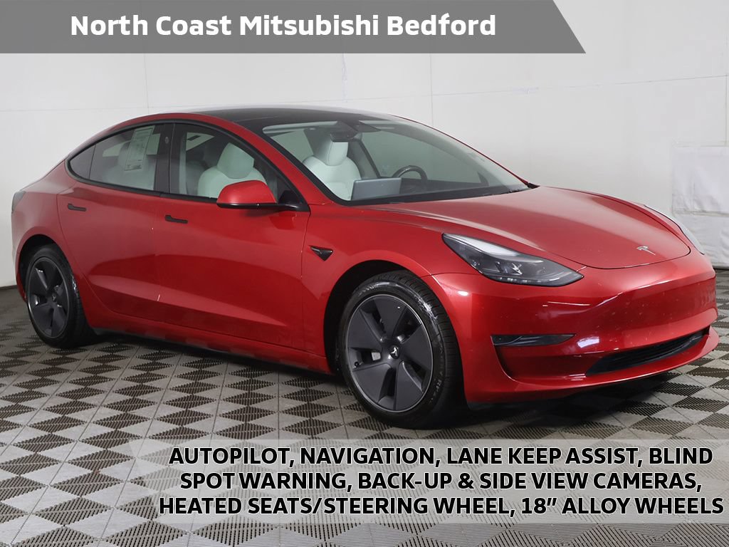 Used 2023 Tesla Model 3 Standard Range RWD image 1