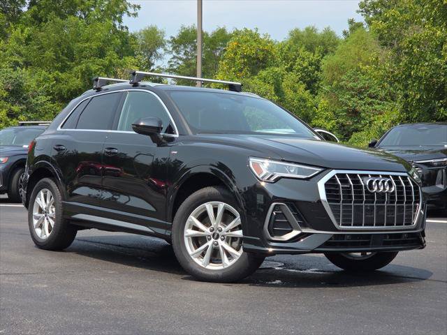 Certified 2025 Audi Q3 2.0T Premium Plus w/ Premium Plus Package AWD/4WD image 2