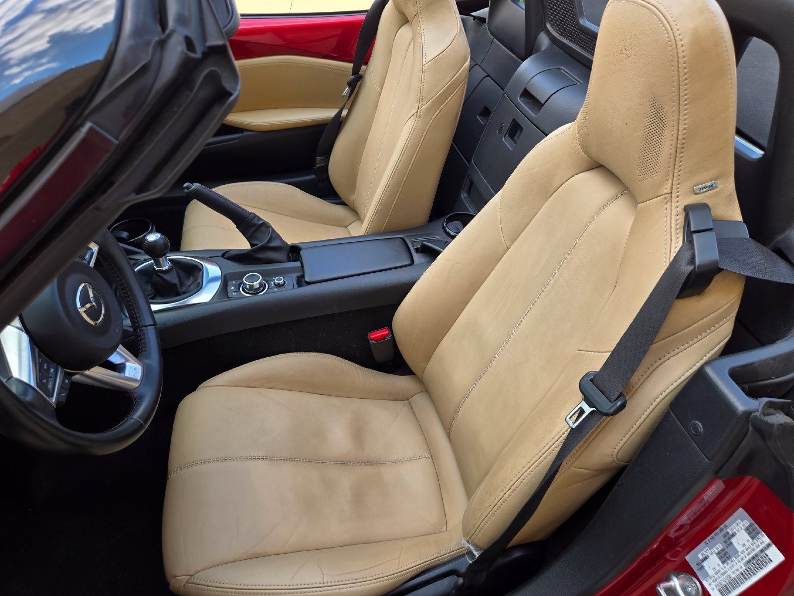 Used 2016 MAZDA MX-5 Miata Grand Touring RWD image 23