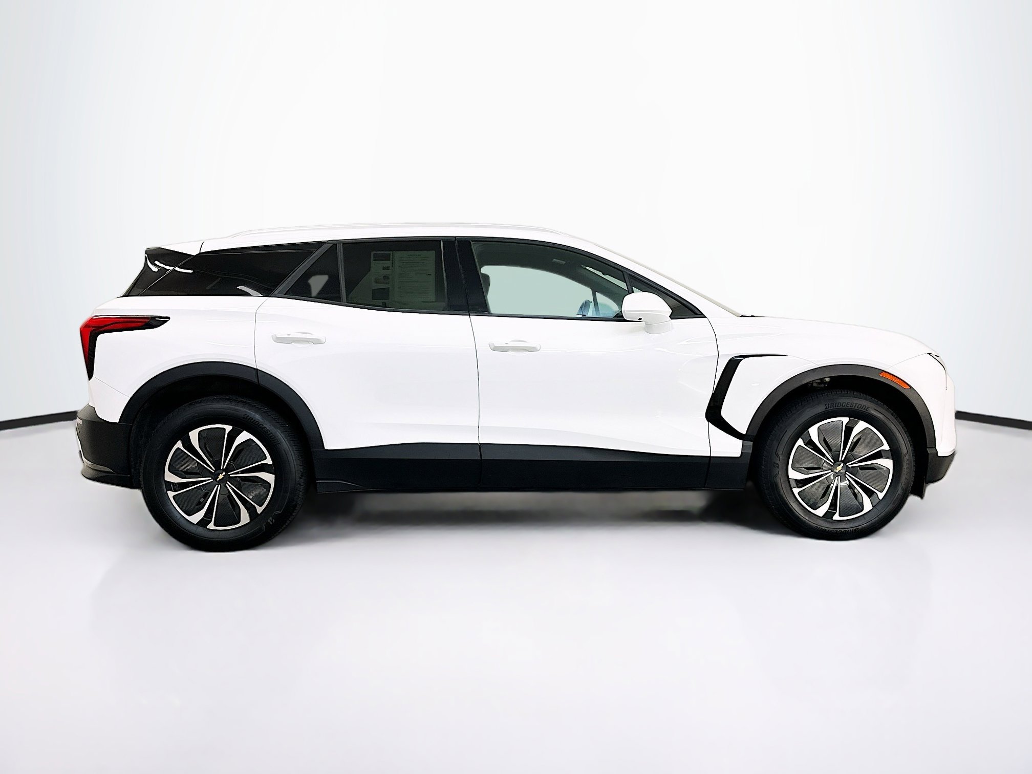 Used 2024 Chevrolet Blazer EV LT AWD/4WD image 10