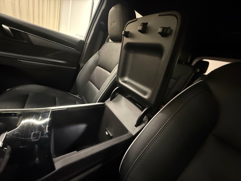 Certified 2025 Buick Enclave Sport Touring image 42