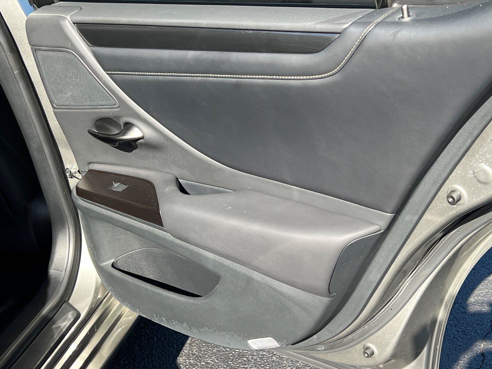 Used 2019 Lexus ES 350 w/ Accessory Package FWD image 16
