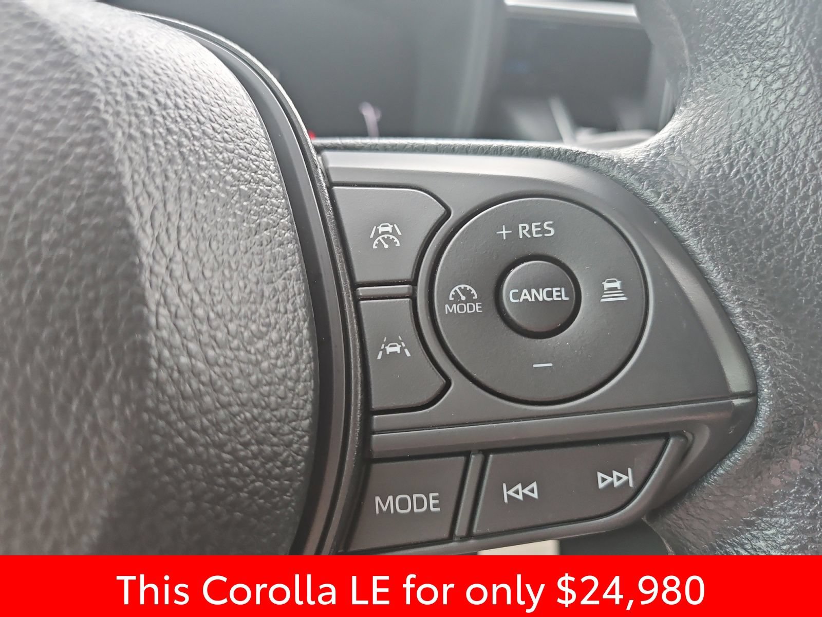 Used 2026 Toyota Corolla LE FWD image 29