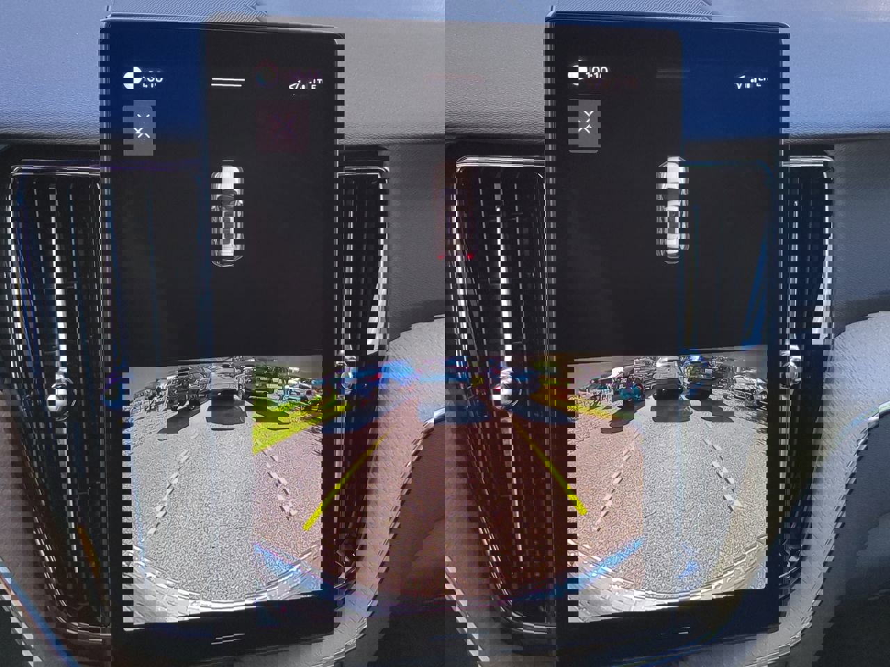 New 2026 Volvo XC60 B5 Core w/ Climate Package image 19