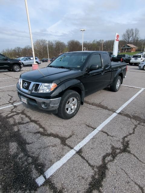 Used 2011 Nissan Frontier SV image 6