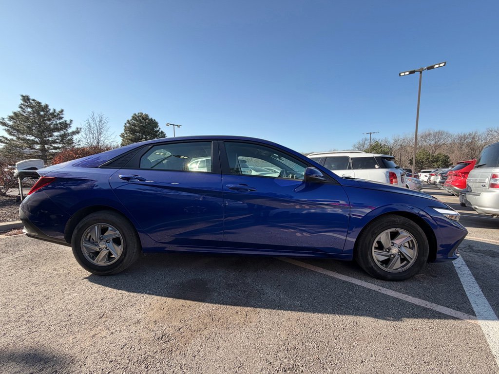 Certified 2024 Hyundai Elantra SE image 6