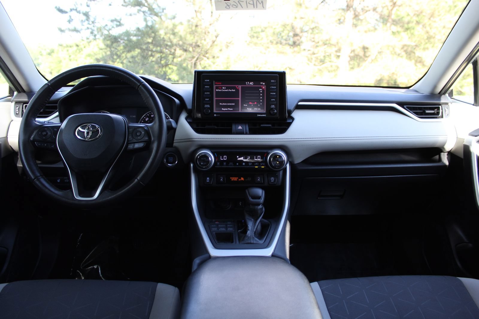 Used 2021 Toyota RAV4 XLE w/ Convenience Package AWD/4WD image 10
