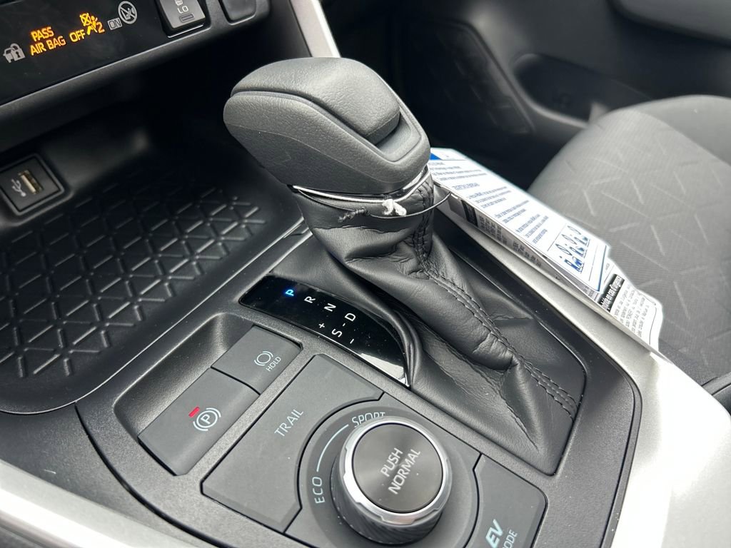 New 2025 Toyota RAV4 XLE image 24