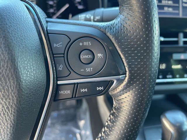 Used 2021 Toyota Avalon XLE AWD/4WD image 16