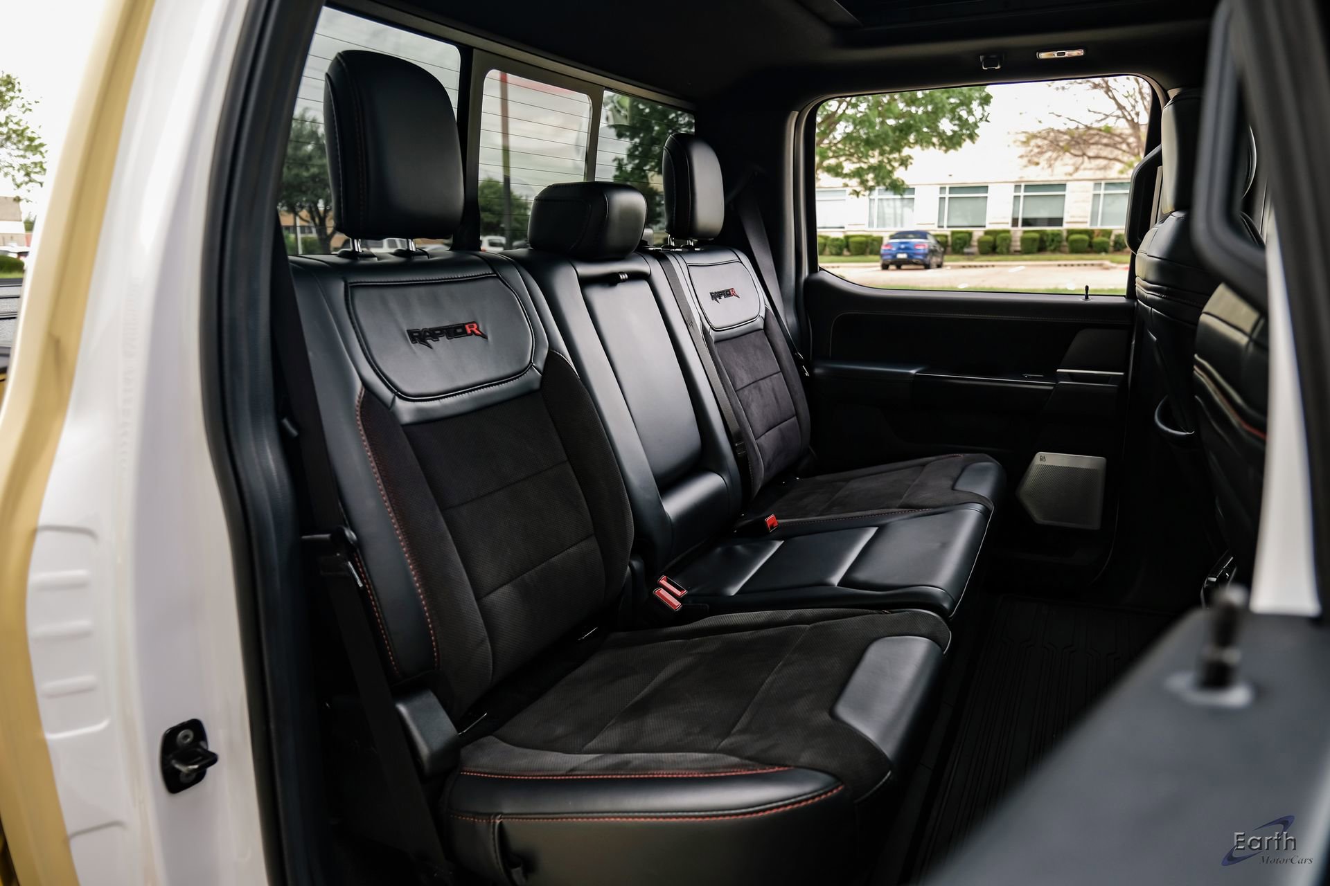 Used 2024 Ford F150 Raptor w/ Equipment Group 803A Raptor R AWD/4WD image 92