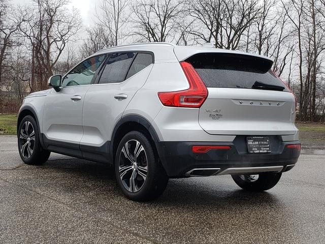 Used 2019 Volvo XC40 T4 Inscription image 7