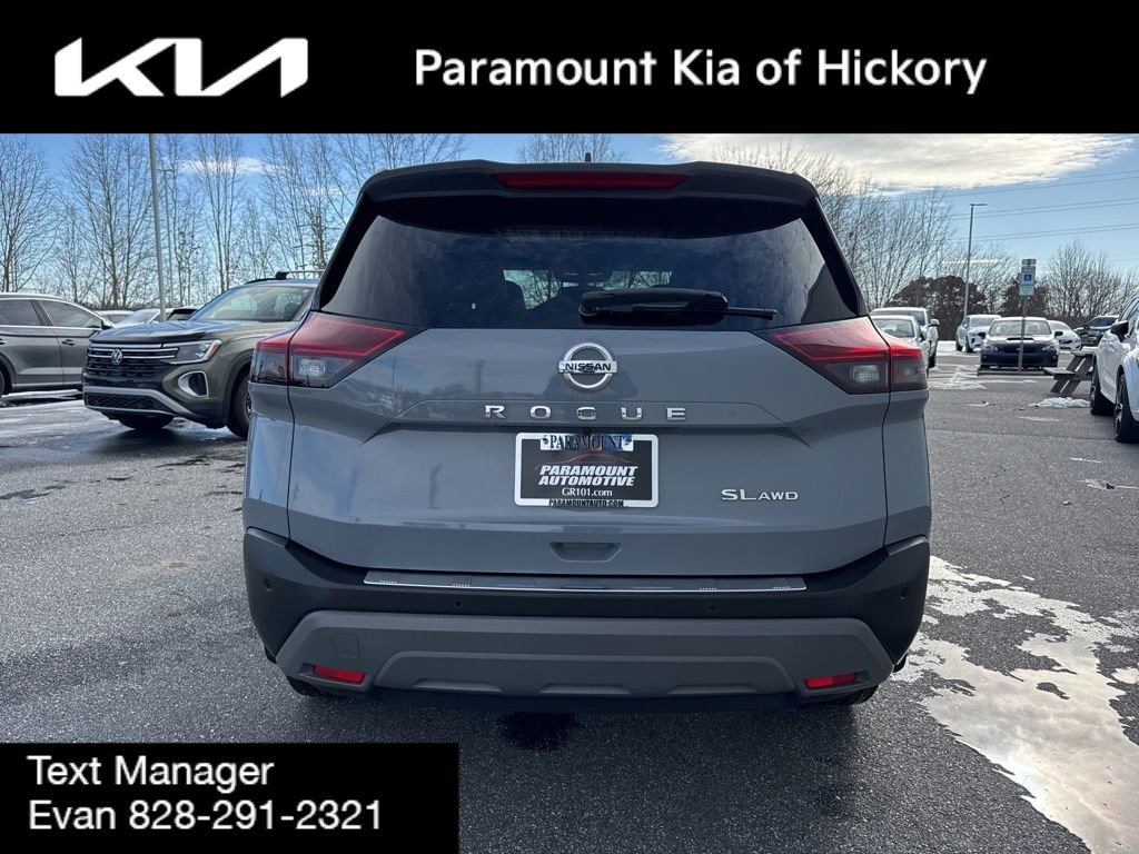 Used 2021 Nissan Rogue SL w/ Premium Package image 6