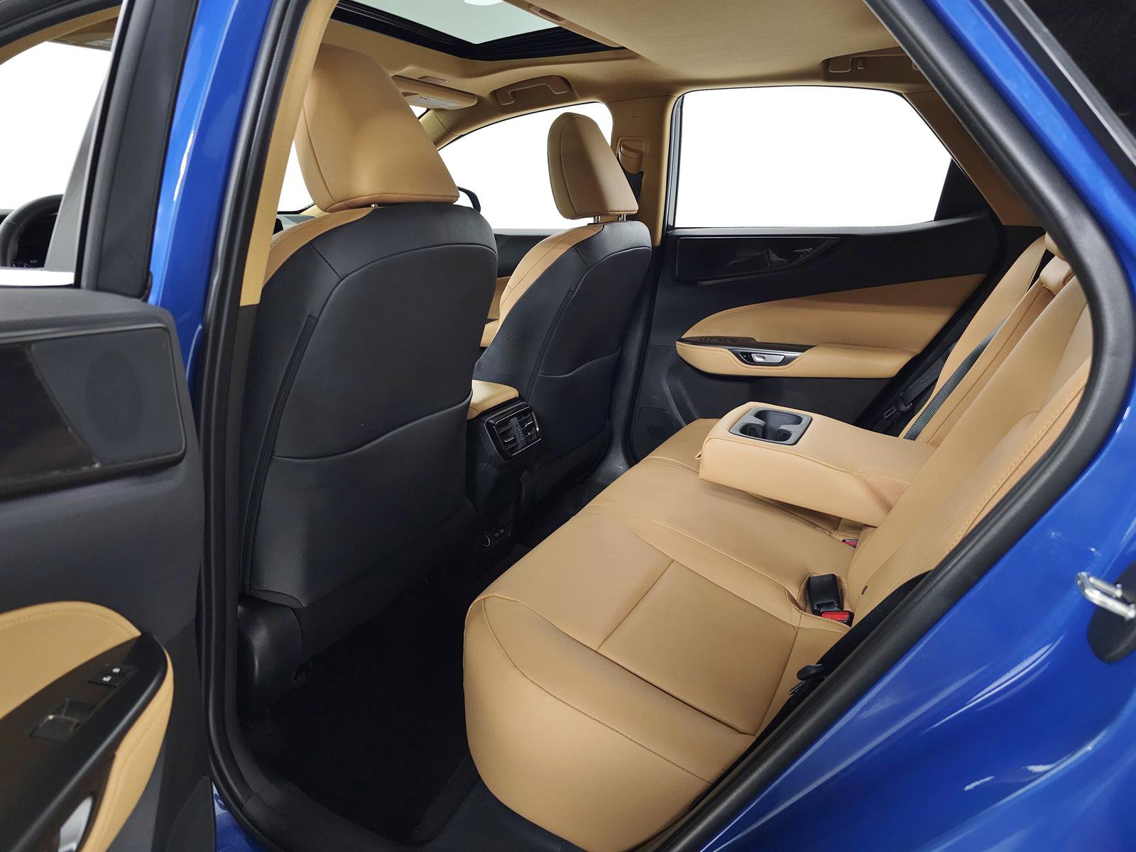 Used 2025 Lexus NX 350 AWD w/ Cold Area Package image 33
