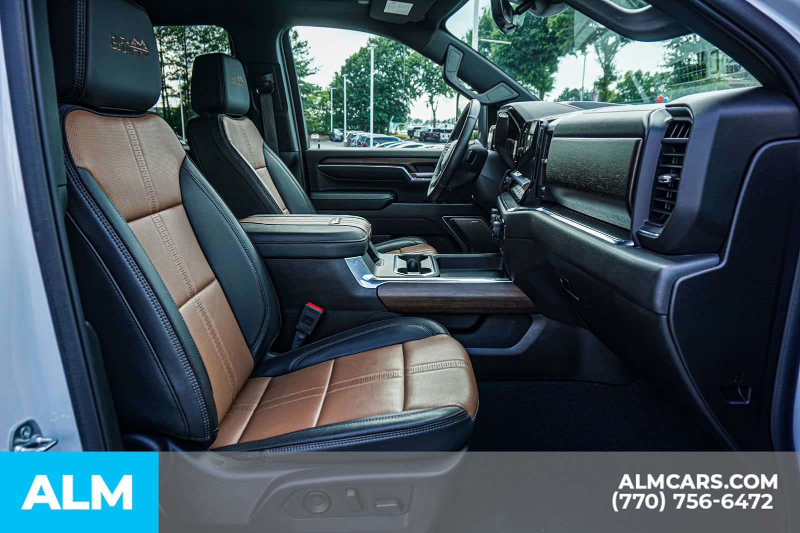 Used 2025 Chevrolet Silverado 3500 High Country w/ High Country Premium Package AWD/4WD image 23