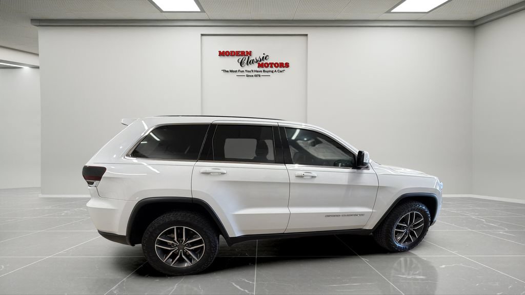 Used 2015 Jeep Grand Cherokee Laredo AWD/4WD image 8
