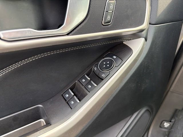 Used 2024 Ford Explorer XLT w/ Equipment Group 202A AWD/4WD image 34