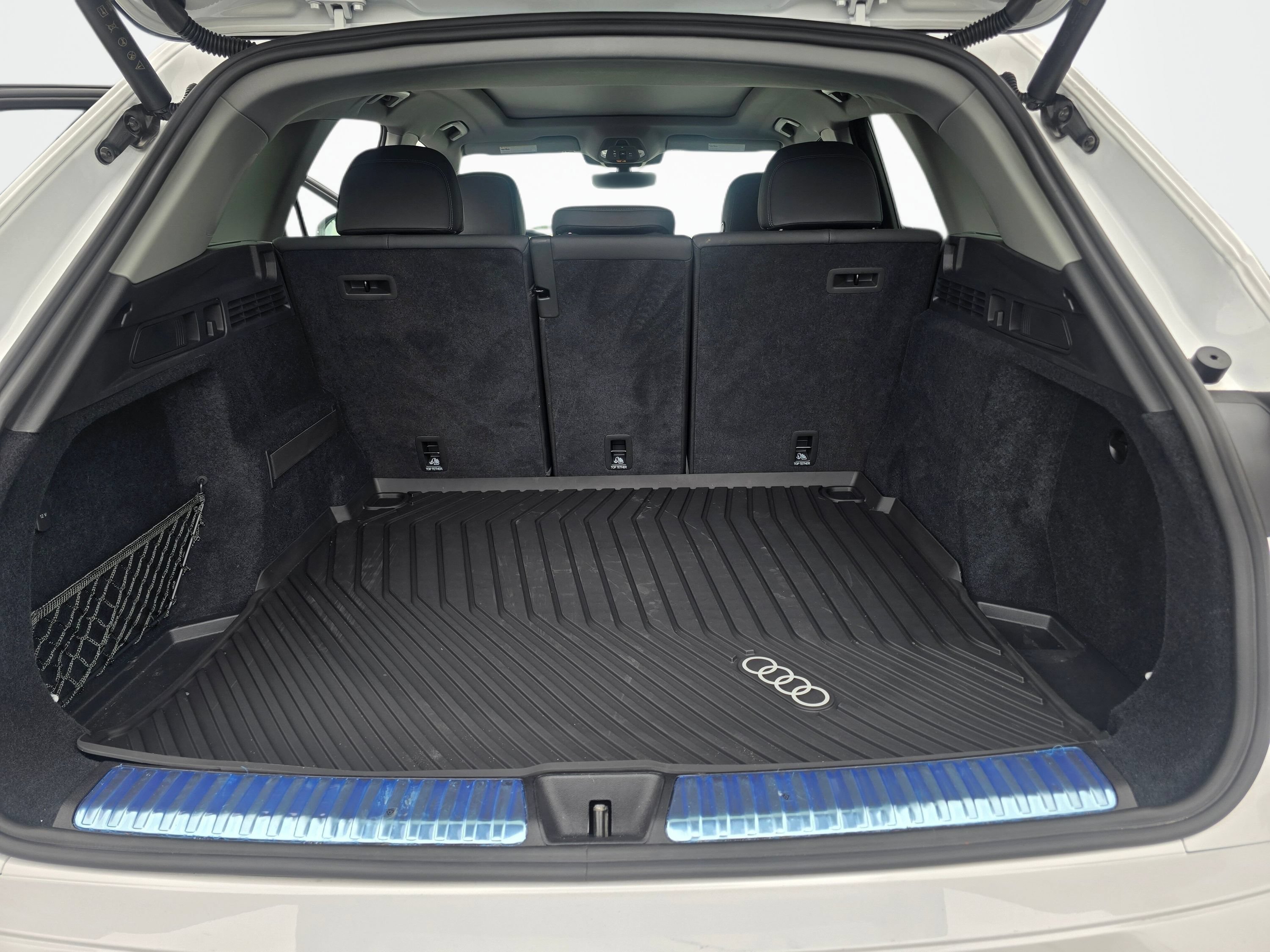 Certified 2025 Audi Q5 Premium Plus w/ Premium Plus AWD/4WD image 11
