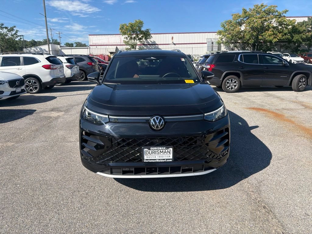 Used 2025 Volkswagen Tiguan SEL R-Line AWD/4WD video 2