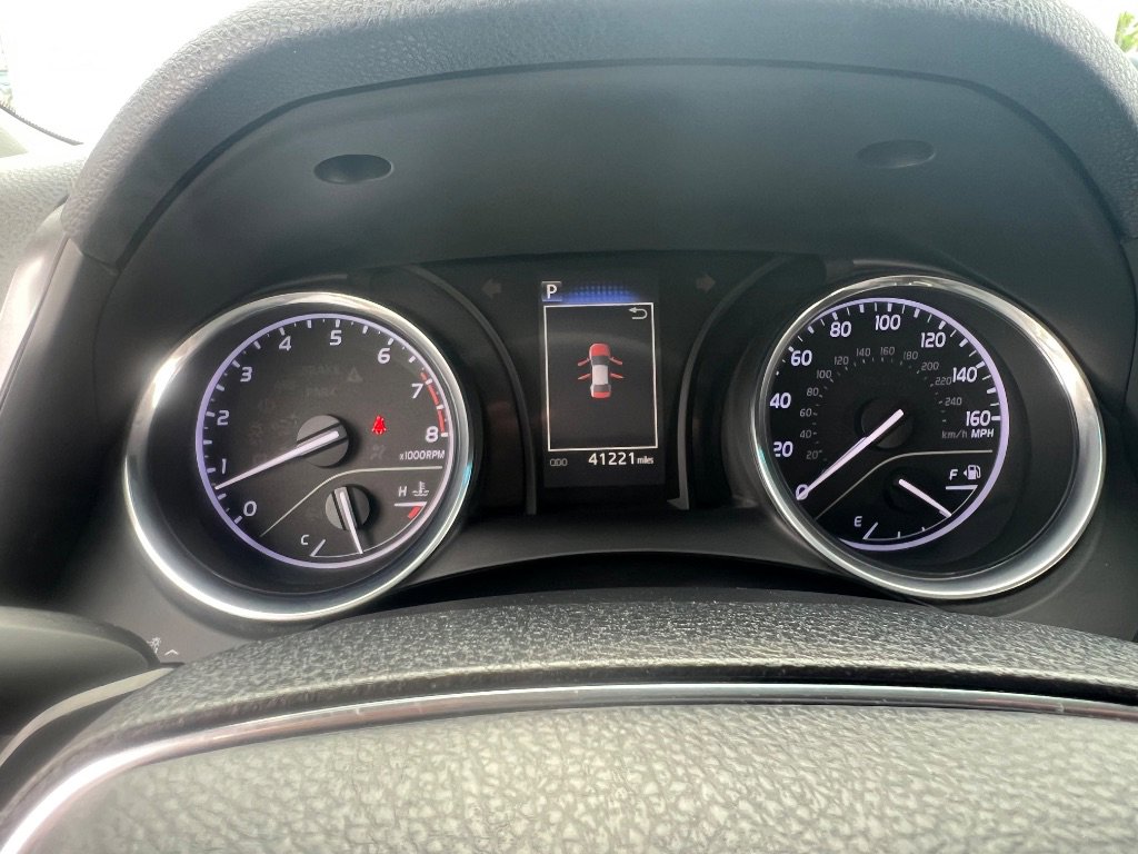 Used 2018 Toyota Camry SE FWD image 27