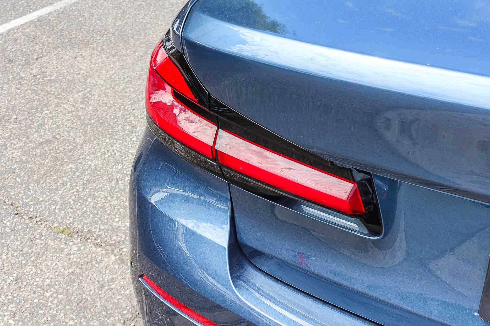 Certified 2023 BMW 530e w/ Convenience Package RWD image 7