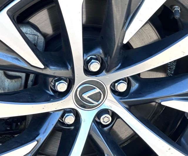 Used 2021 Lexus RX 350L Premium w/ Premium Package image 13