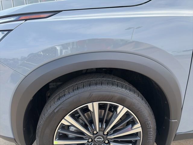 New 2026 Nissan Pathfinder Platinum image 7