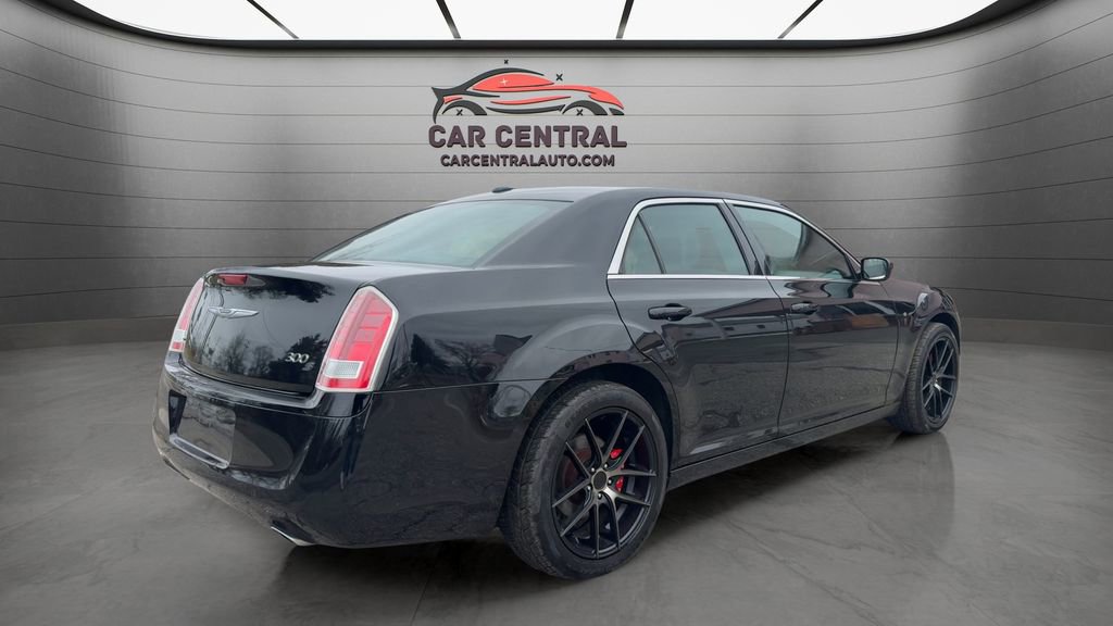 Used 2014 Chrysler 300 S AWD/4WD image 5