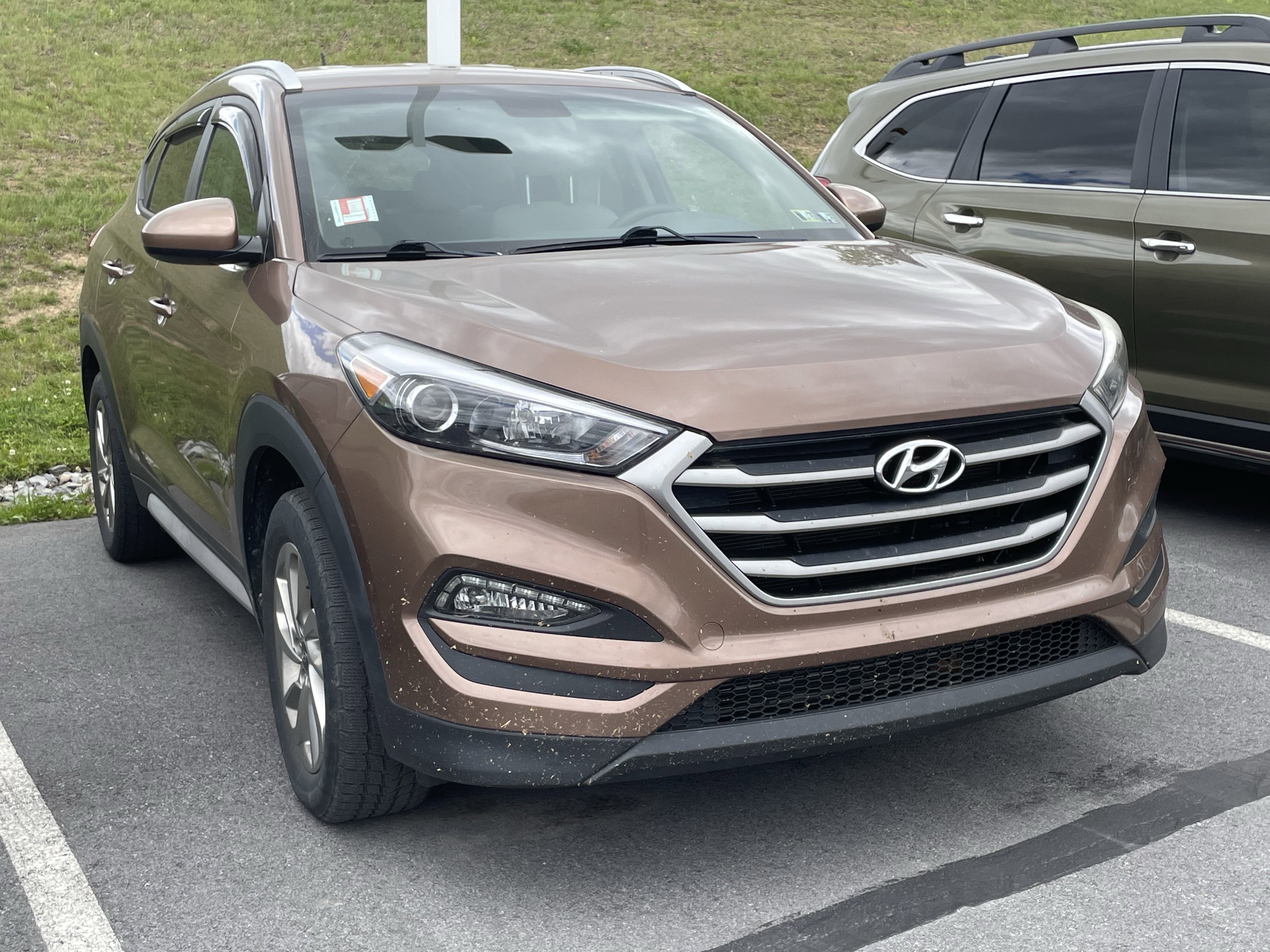 Used 2017 Hyundai Tucson SE AWD/4WD image 1