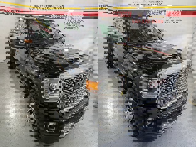Used 2019 GMC Sierra 3500 Denali w/ Duramax Plus Package image 1