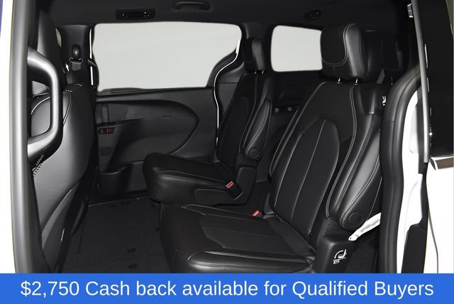 New 2026 Chrysler Voyager LX FWD image 30